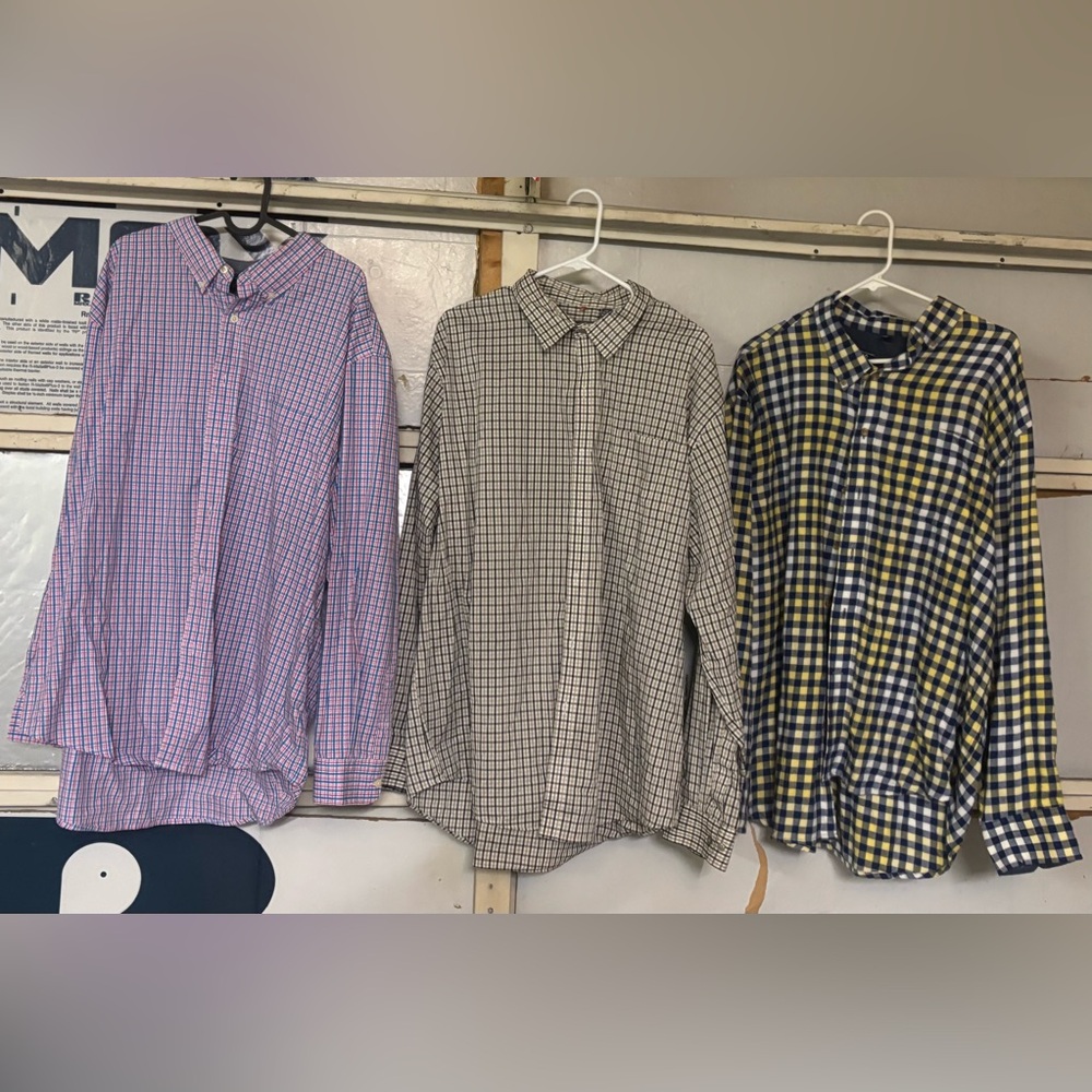 Men’s XXL long sleeve bundle dress shirts 👔 
Smokefree